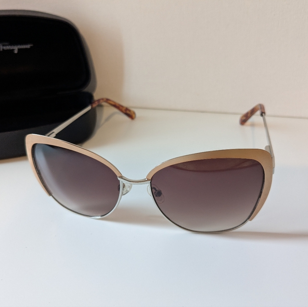 Vince Camuto Retro Cat Eye Calico Sunnies Salvatore Ferragamo Hard Case